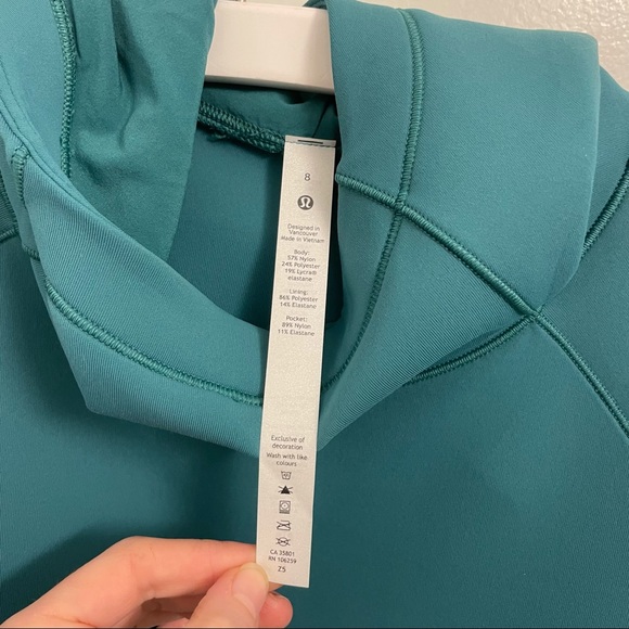LULULEMON ⚡️ AIRWRAP HOODIE IN TEAL LAGOON 💦💦💦 - Picture 6 of 11